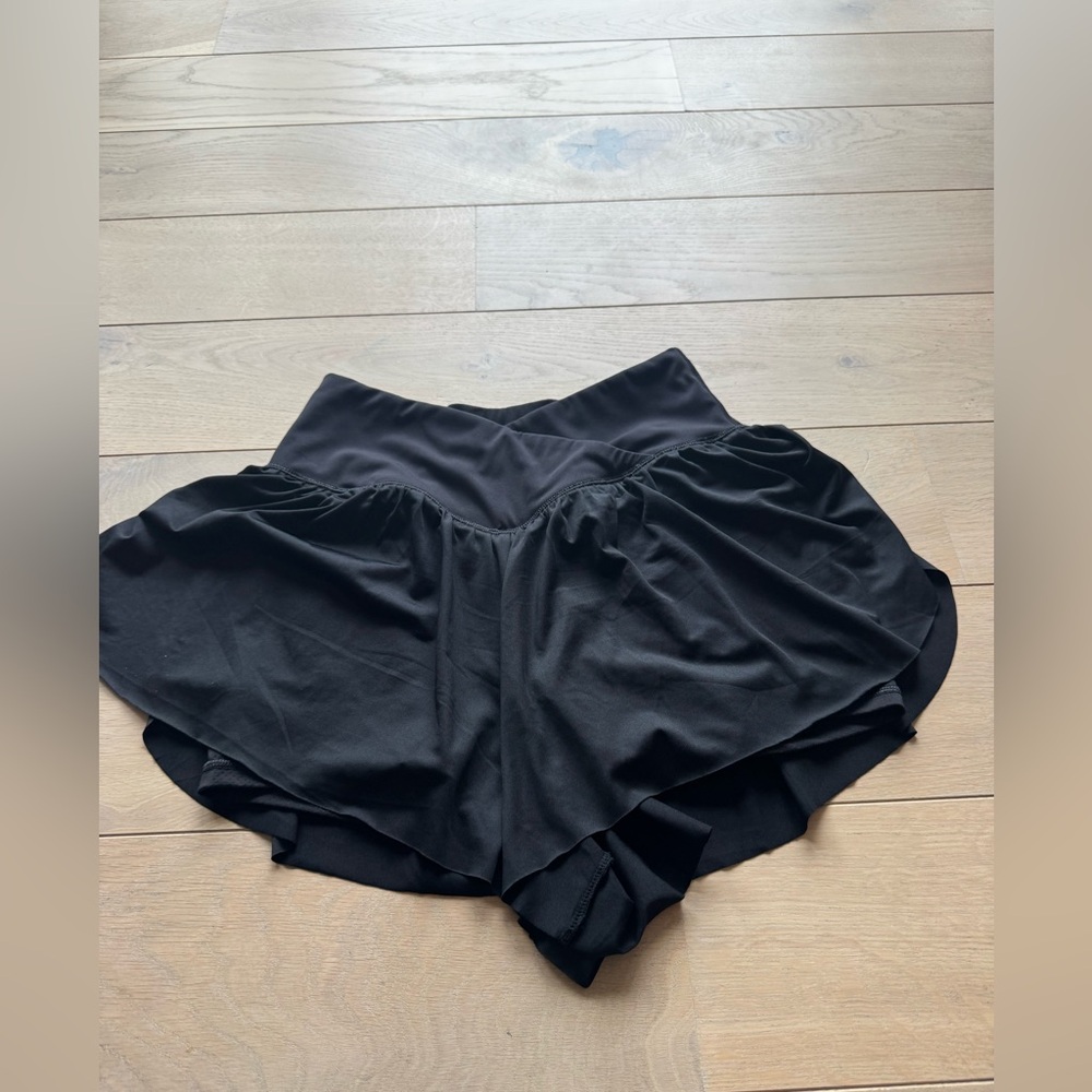 Butterfly Crossover shorts